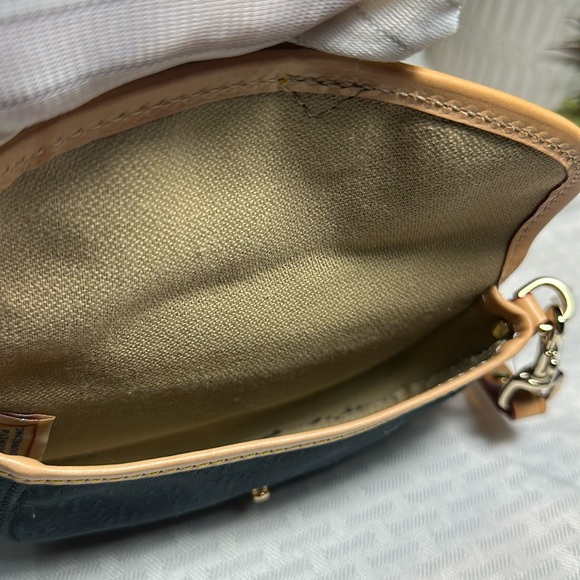 Dooney & Bourke wallet flap wristlet - Picture 5 of 8
